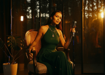 Compositora Mariana Machado